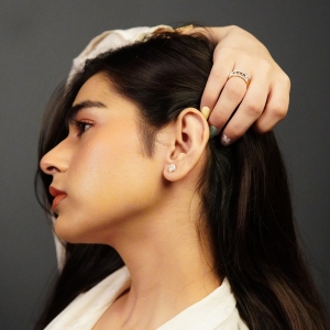 Swimming With Fresh Body Piercings: Pools, Beaches, and How It Affects Healing